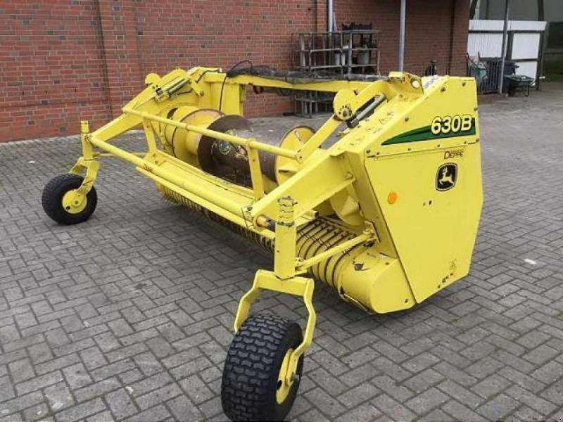 John Deere 630 B - Příslušenství pro sklízecí řezačky: obrázek 1 John Deere 630 B - Příslušenství pro sklízecí řezačky: obrázek 1