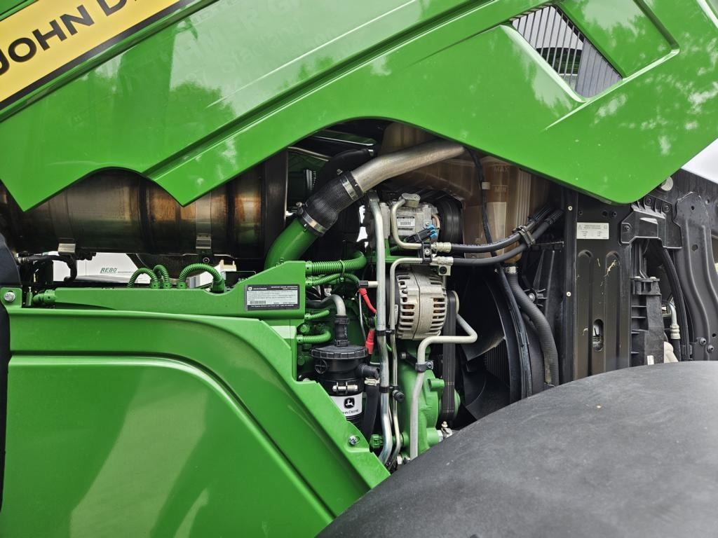 John Deere 6R185 - Traktor: obrázek 2 John Deere 6R185 - Traktor: obrázek 2