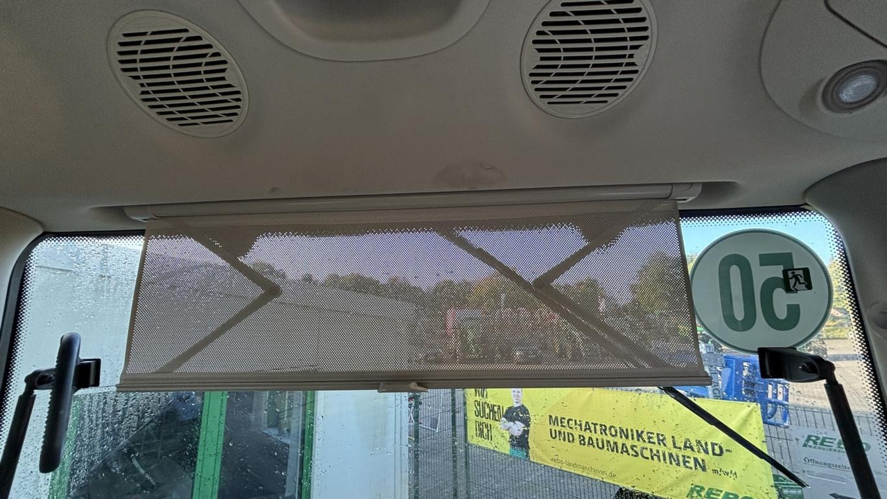 John Deere 6R250 - Traktor: obrázek 3 John Deere 6R250 - Traktor: obrázek 3