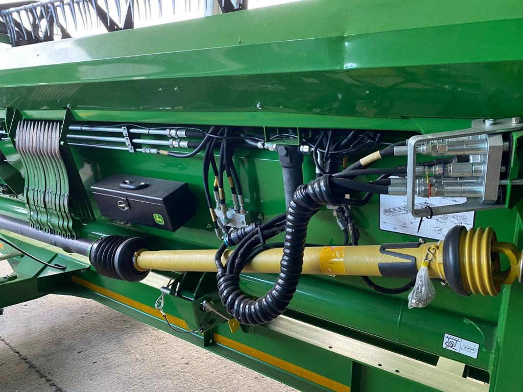 John Deere 740 PREMIUM FLOW - 12,20 M - Žací lišta: obrázek 4 John Deere 740 PREMIUM FLOW - 12,20 M - Žací lišta: obrázek 4