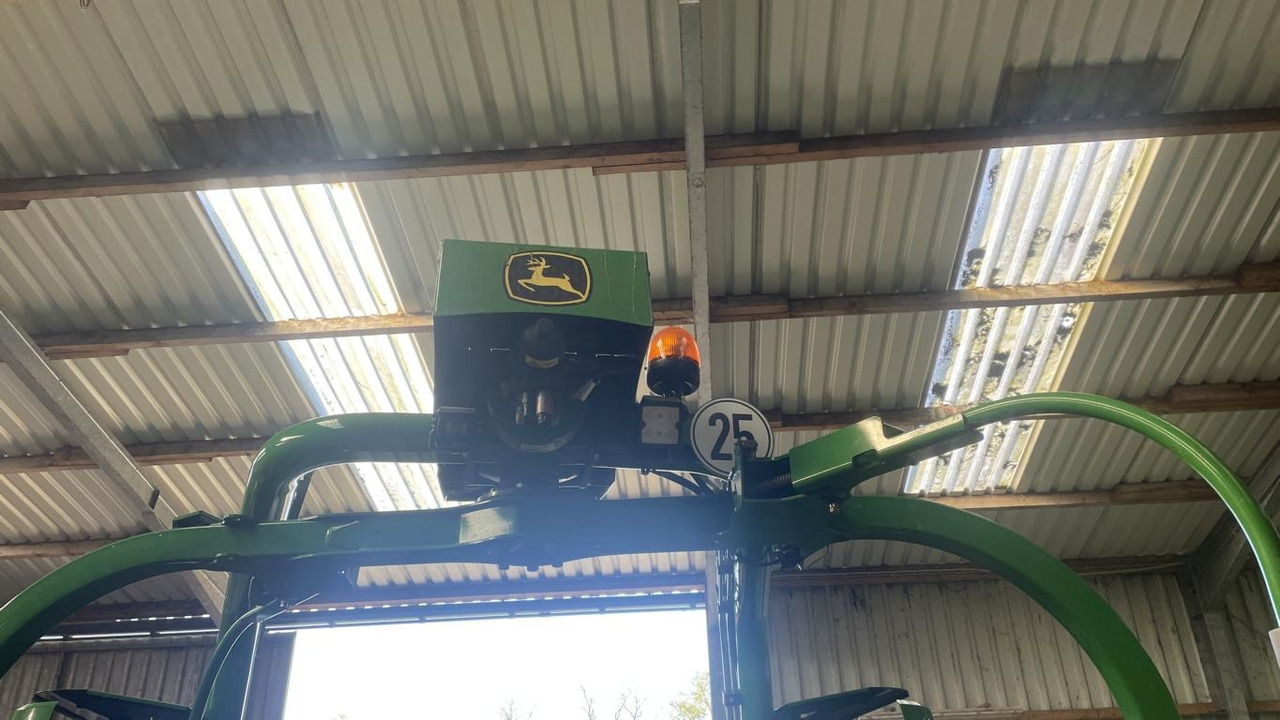 John Deere FESTKAMMER-KOMBIPRESSE C441R - Stroj na sklizeň pícnin: obrázek 5 John Deere FESTKAMMER-KOMBIPRESSE C441R - Stroj na sklizeň pícnin: obrázek 5
