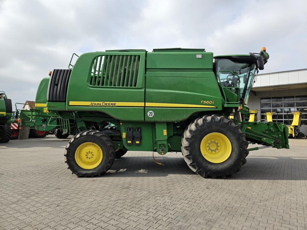 John Deere T560I - Sklízecí mlátička: obrázek 1 John Deere T560I - Sklízecí mlátička: obrázek 1