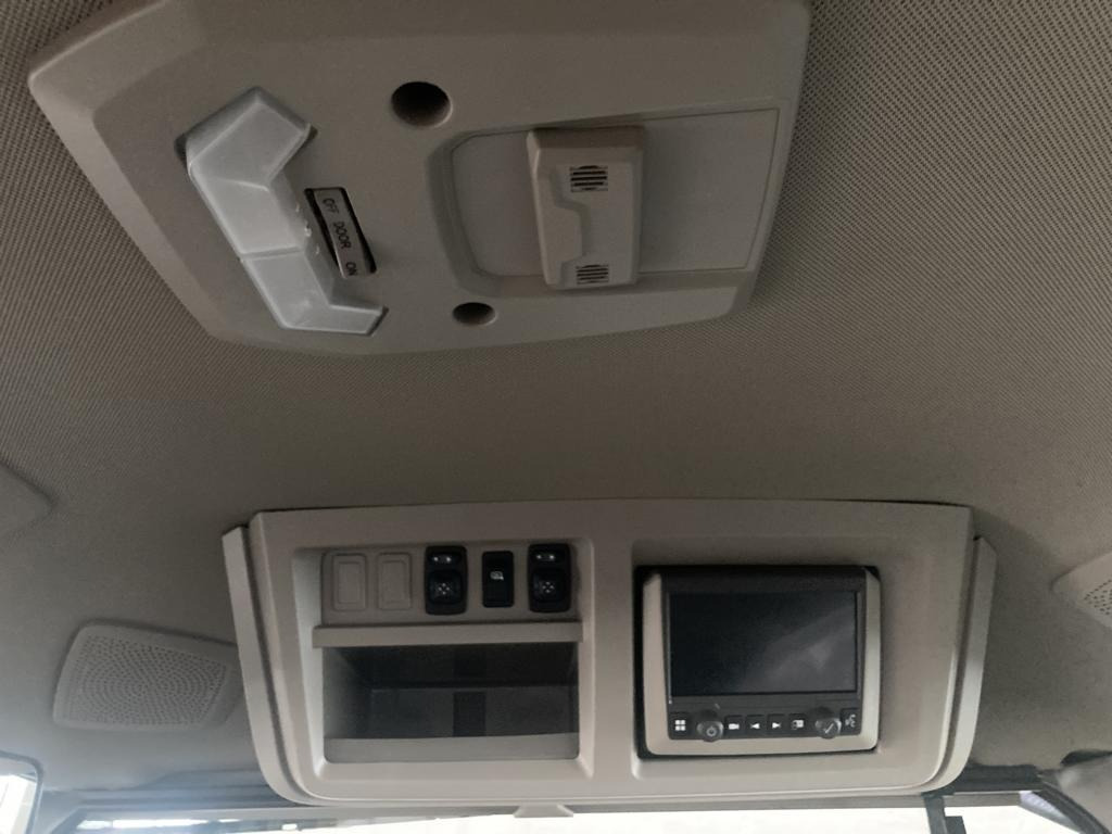 John Deere TRAKTOR 8R370 - Traktor: obrázek 4 John Deere TRAKTOR 8R370 - Traktor: obrázek 4