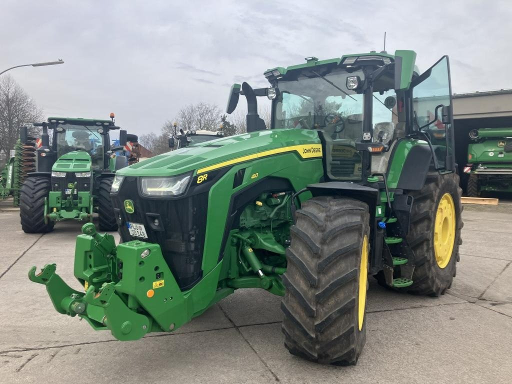 John Deere TRAKTOR 8R410 - Traktor: obrázek 1 John Deere TRAKTOR 8R410 - Traktor: obrázek 1