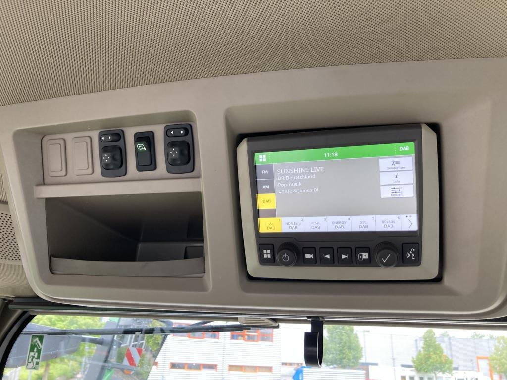 John Deere TRAKTOR 8RX370 - Traktor: obrázek 3 John Deere TRAKTOR 8RX370 - Traktor: obrázek 3