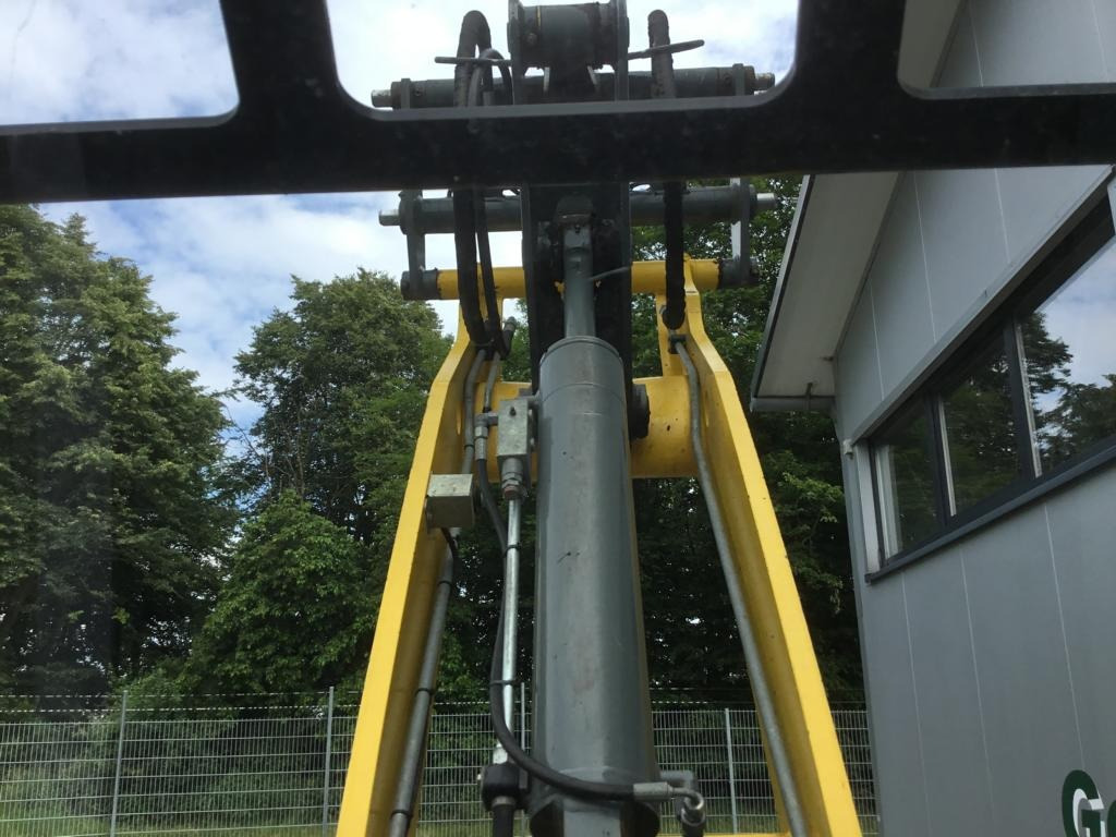 Kolový nakladač Kramer 8105: obrázek 15