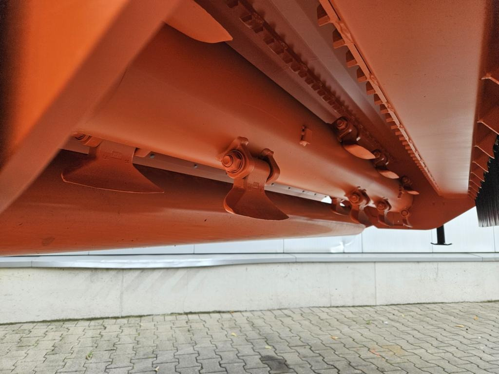 Perfect KM 270 - Kladívkový mulčovač: obrázek 3 Perfect KM 270 - Kladívkový mulčovač: obrázek 3