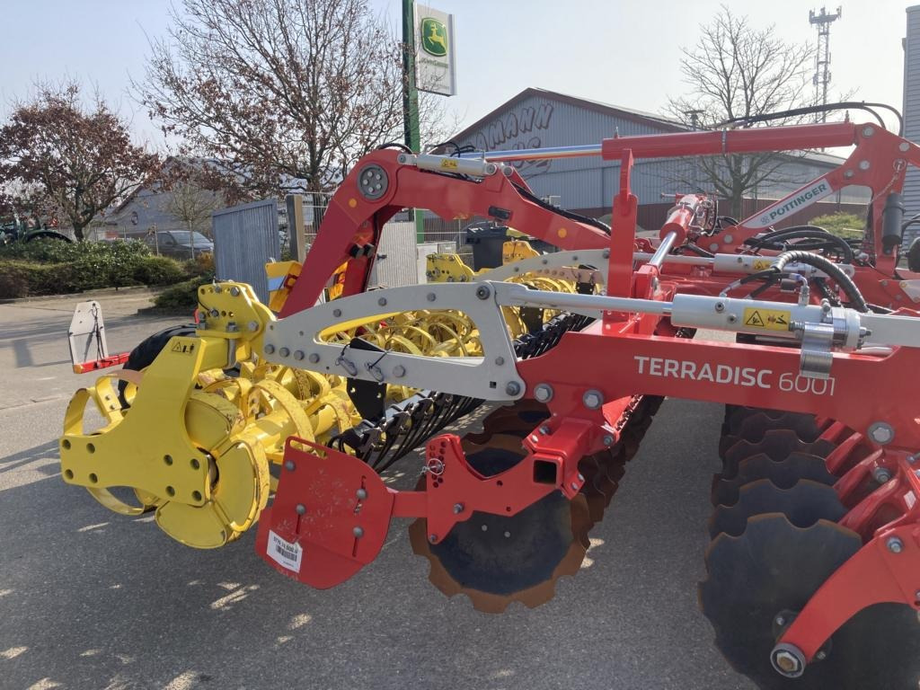 Pöttinger TERRADISC 6001 T - Talířové brány: obrázek 4 Pöttinger TERRADISC 6001 T - Talířové brány: obrázek 4