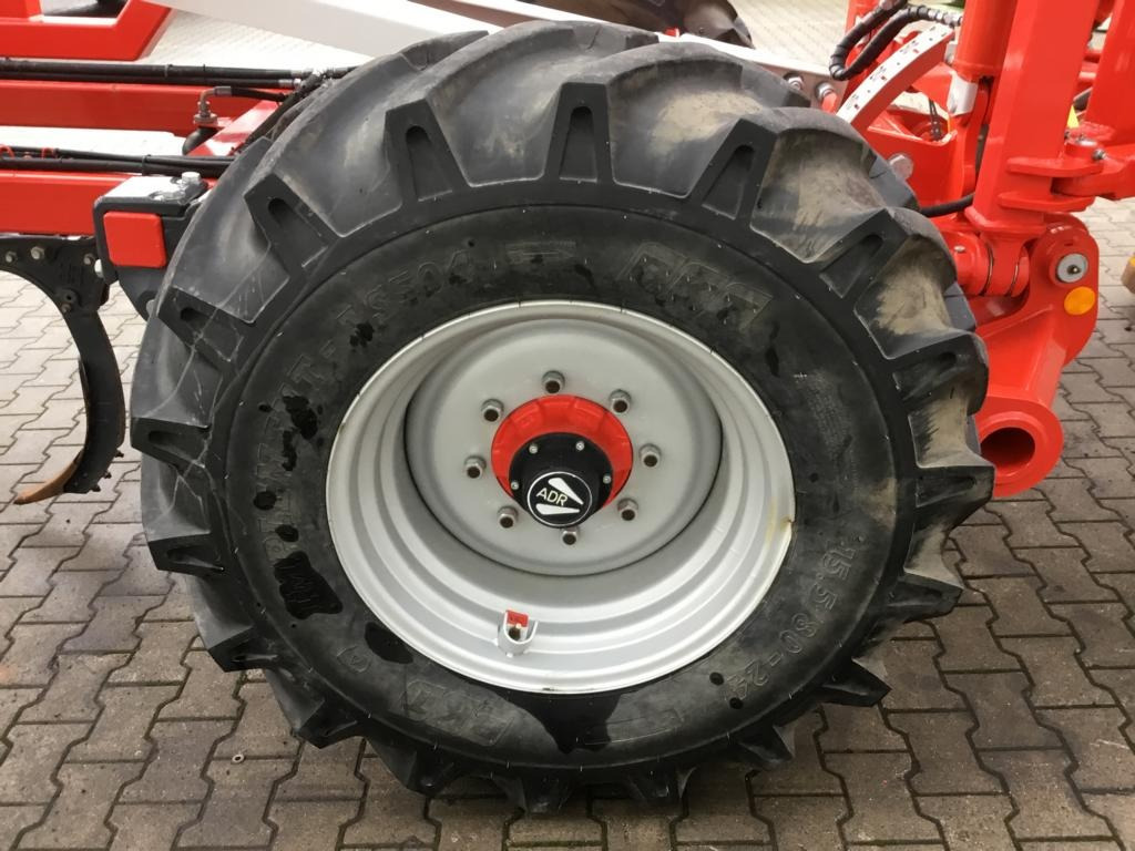 Pöttinger TERRIA 5040 - Kultivátor: obrázek 4 Pöttinger TERRIA 5040 - Kultivátor: obrázek 4