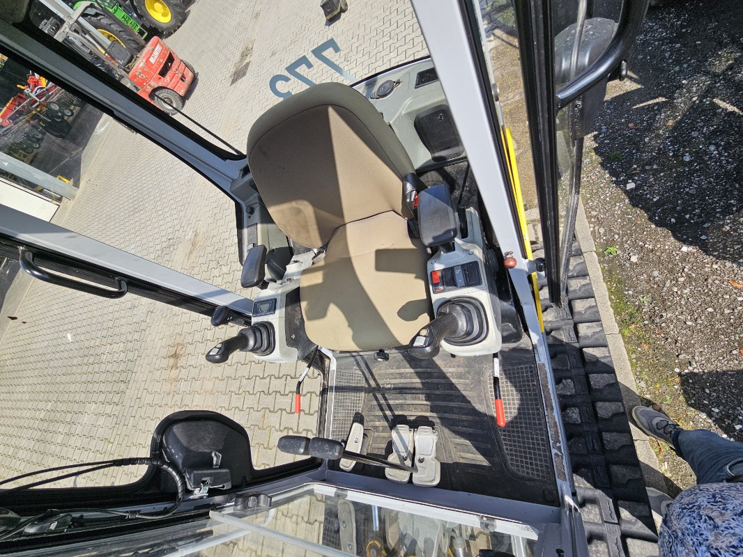 Wacker ET 24 - Mini rýpadlo: obrázek 3 Wacker ET 24 - Mini rýpadlo: obrázek 3