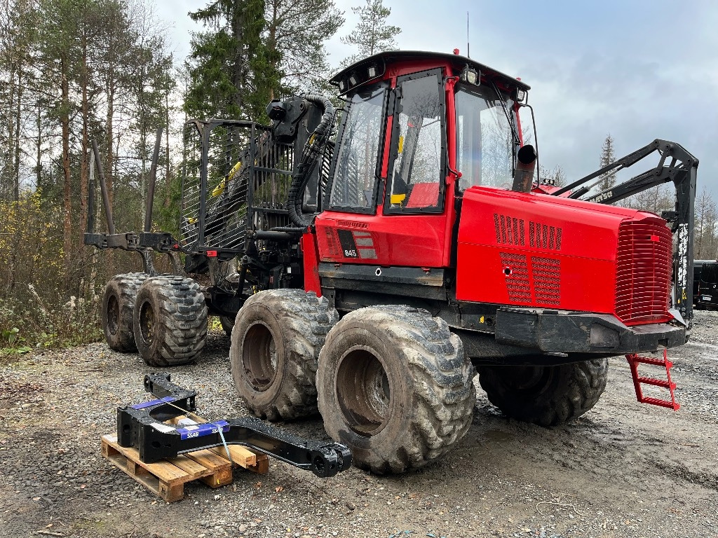 Komatsu 845 - Vyvážecí souprava: obrázek 2 Komatsu 845 - Vyvážecí souprava: obrázek 2