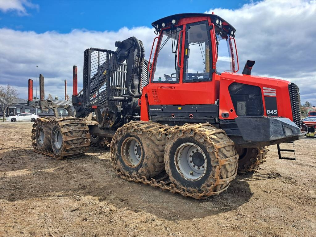 Komatsu 845 - Vyvážecí souprava: obrázek 2 Komatsu 845 - Vyvážecí souprava: obrázek 2