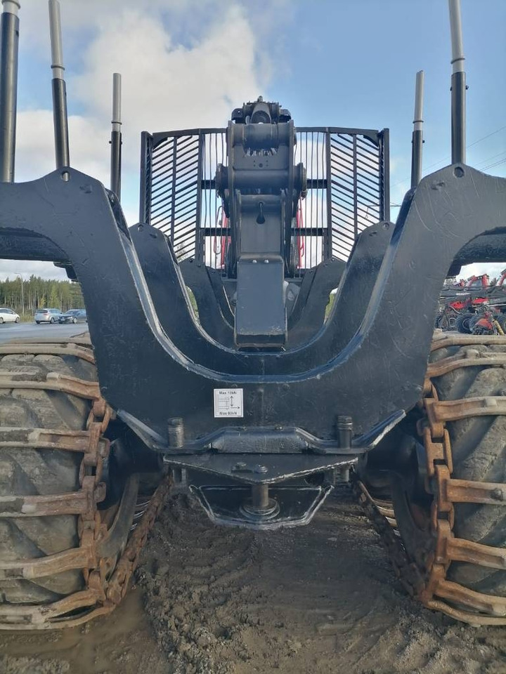 Komatsu 875  - Vyvážecí souprava: obrázek 2 Komatsu 875  - Vyvážecí souprava: obrázek 2