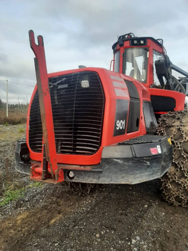 Komatsu 901 - Harvestor: obrázek 2 Komatsu 901 - Harvestor: obrázek 2