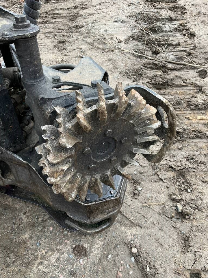 Komatsu 901XC - Harvestor: obrázek 4 Komatsu 901XC - Harvestor: obrázek 4