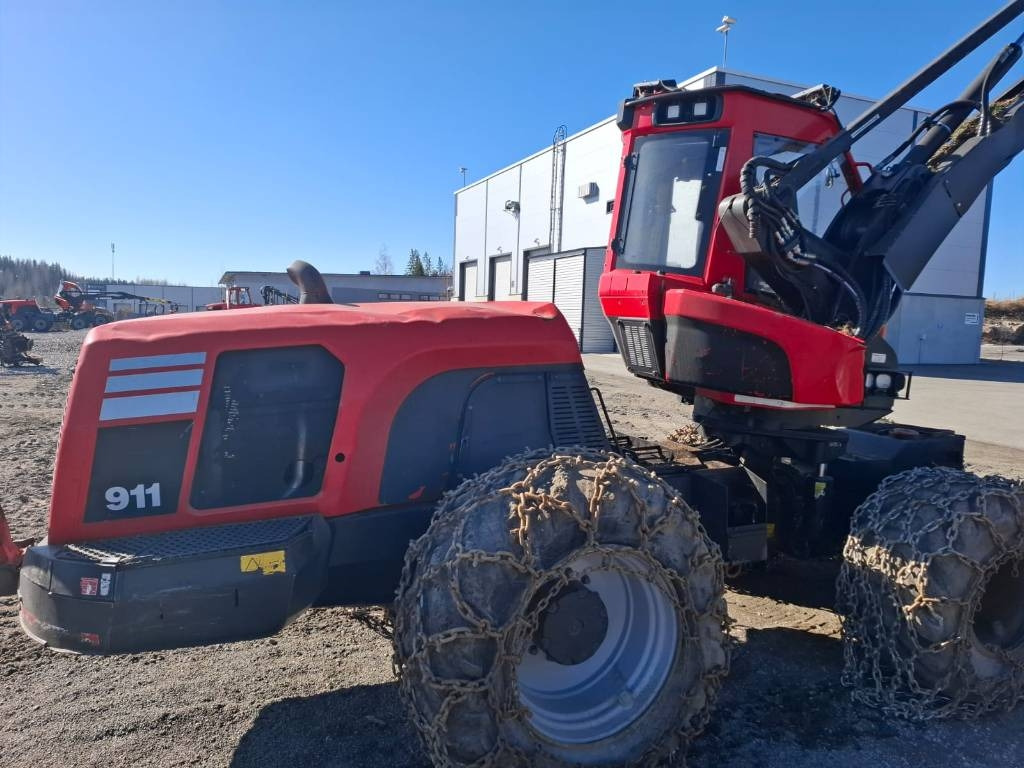 Komatsu 911 - Harvestor: obrázek 3 Komatsu 911 - Harvestor: obrázek 3