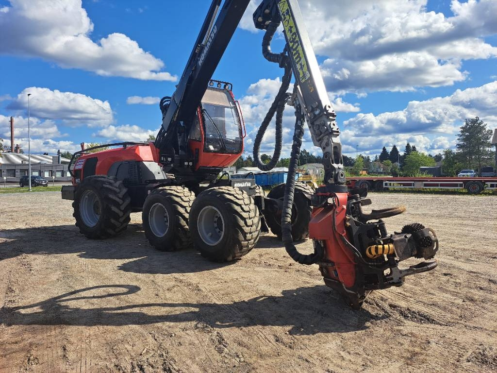 Komatsu 911 - Harvestor: obrázek 4 Komatsu 911 - Harvestor: obrázek 4