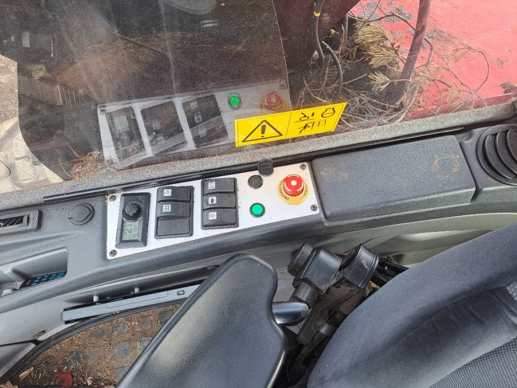 Komatsu 931 - Harvestor: obrázek 4 Komatsu 931 - Harvestor: obrázek 4