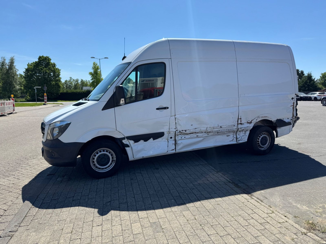 Mercedes-Benz Sprinter 316 CDI KASTEN L+H 107.000KM AHK 3,5T - Furgon: obrázek 4 Mercedes-Benz Sprinter 316 CDI KASTEN L+H 107.000KM AHK 3,5T - Furgon: obrázek 4