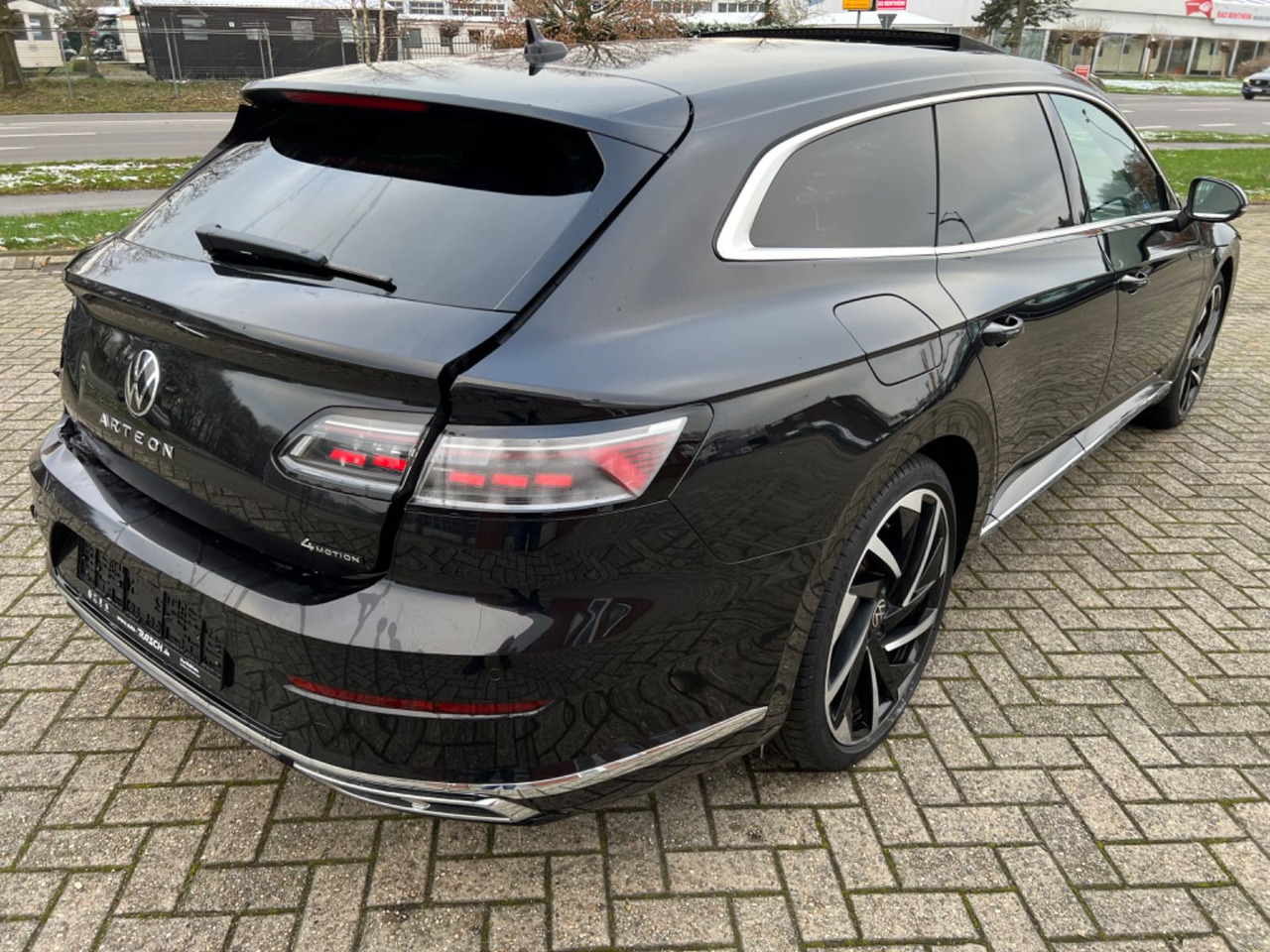 Volkswagen Arteon Shooting Brake R-Line 4Motion - Osobní auto: obrázek 5 Volkswagen Arteon Shooting Brake R-Line 4Motion - Osobní auto: obrázek 5