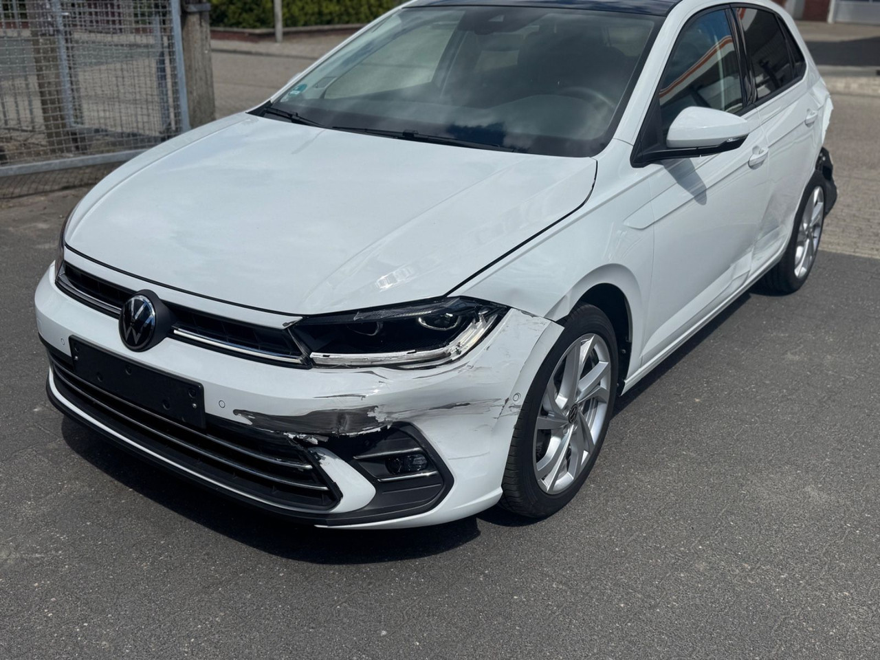 Volkswagen Polo Style 1.0 TSI DSG Pano / AHK / CAMERA - Osobní auto: obrázek 1 Volkswagen Polo Style 1.0 TSI DSG Pano / AHK / CAMERA - Osobní auto: obrázek 1