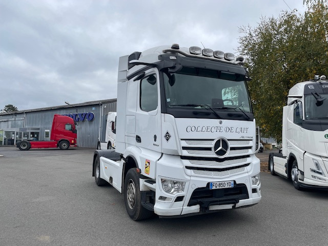 Mercedes-Benz Actros - Tahač: obrázek 2 Mercedes-Benz Actros - Tahač: obrázek 2