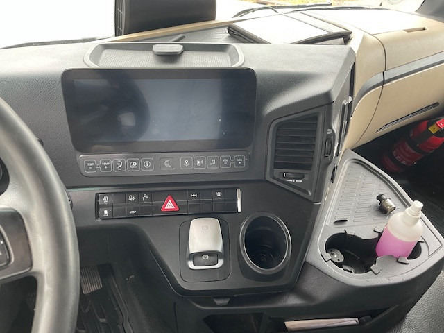 Mercedes-Benz Actros - Tahač: obrázek 5 Mercedes-Benz Actros - Tahač: obrázek 5