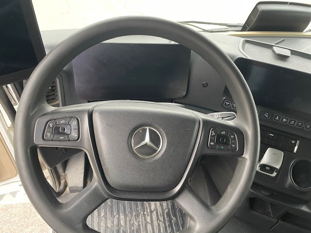 Mercedes-Benz Actros - Tahač: obrázek 5 Mercedes-Benz Actros - Tahač: obrázek 5