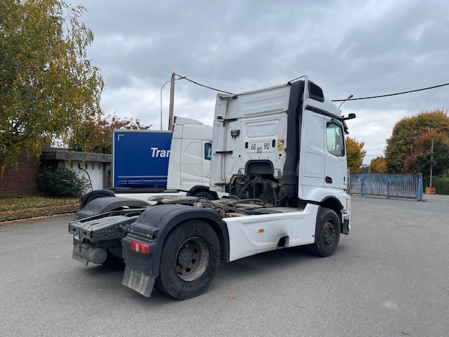 Mercedes-Benz Actros - Tahač: obrázek 3 Mercedes-Benz Actros - Tahač: obrázek 3
