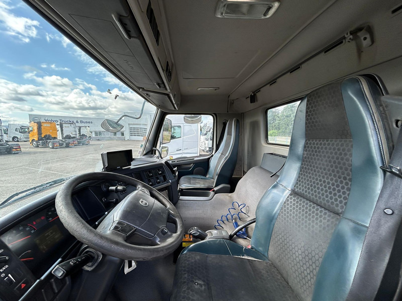 Hákový nosič kontejnerů Volvo FM: obrázek 8