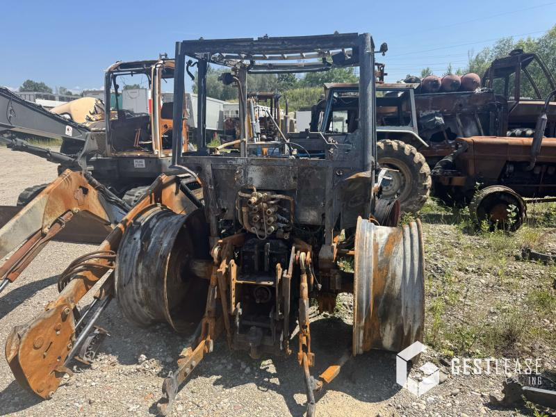 Claas Axos 340 - Traktor: obrázek 2 Claas Axos 340 - Traktor: obrázek 2