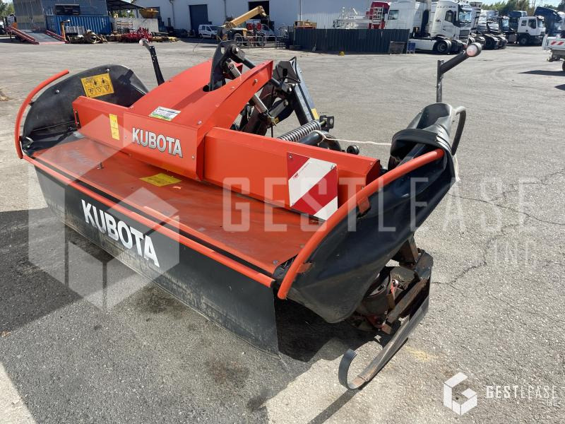 Kubota DM4032 - Žací stroj: obrázek 4 Kubota DM4032 - Žací stroj: obrázek 4