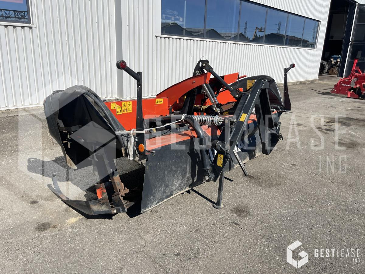 Kubota DM4032 - Žací stroj: obrázek 2 Kubota DM4032 - Žací stroj: obrázek 2