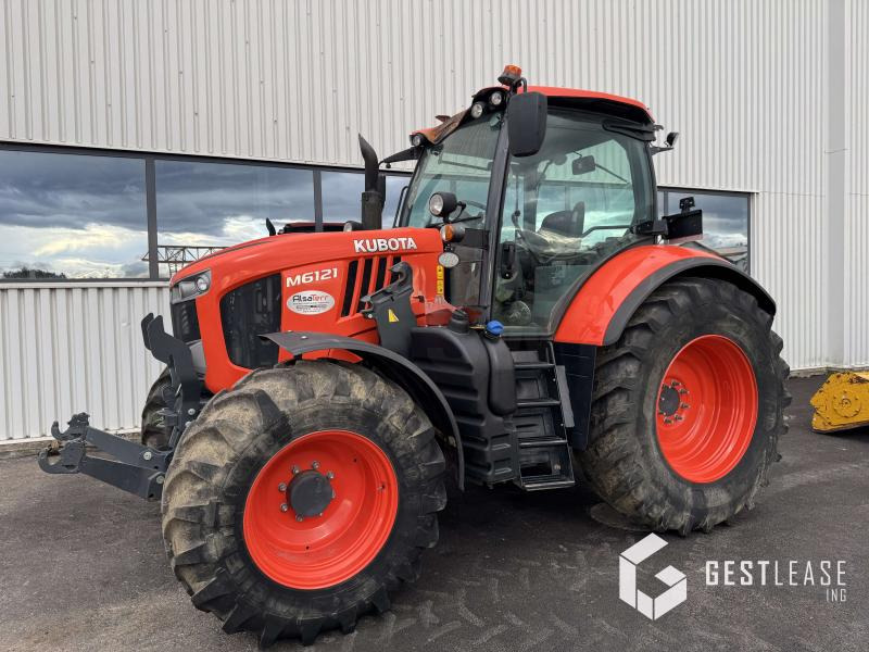 Kubota M6121 - Traktor: obrázek 1 Kubota M6121 - Traktor: obrázek 1