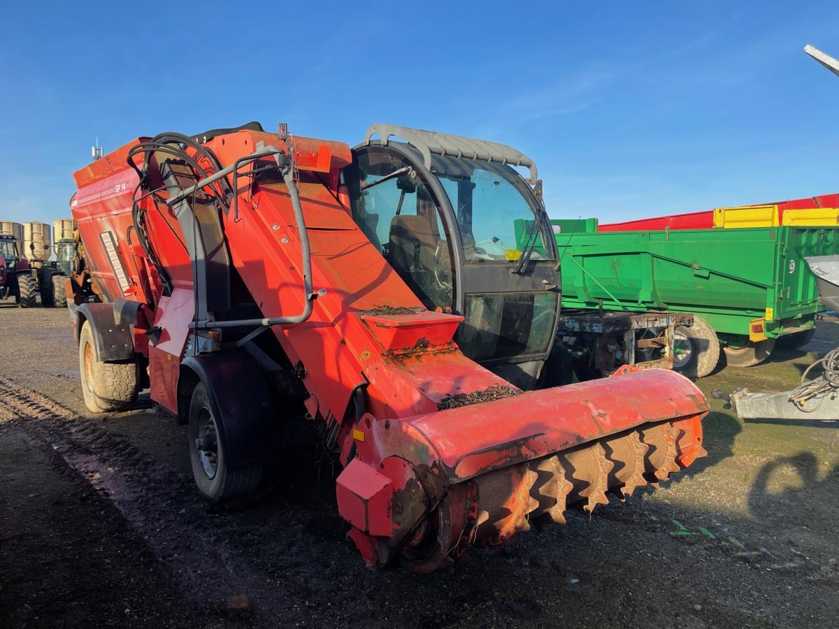 Kuhn SP 14 - Krmný míchací vůz: obrázek 4 Kuhn SP 14 - Krmný míchací vůz: obrázek 4