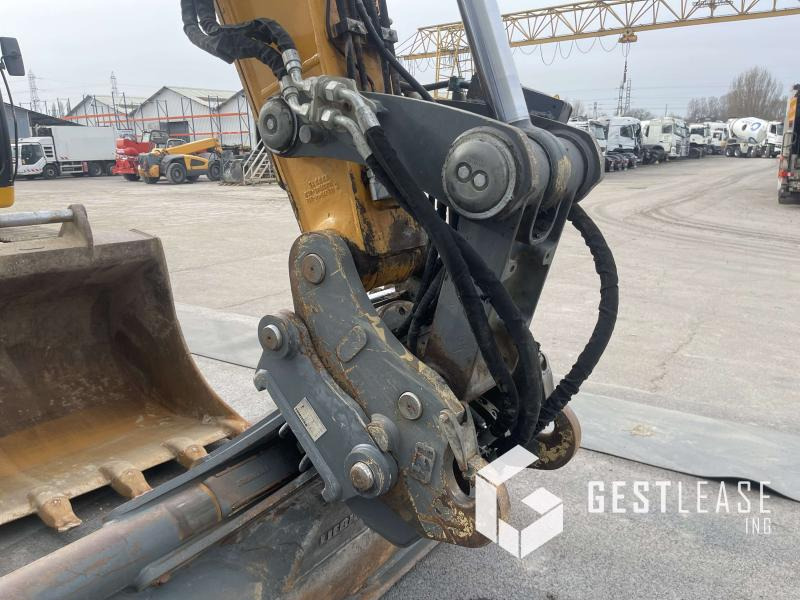 Liebherr R926 LC - Pásové rýpadlo: obrázek 5 Liebherr R926 LC - Pásové rýpadlo: obrázek 5