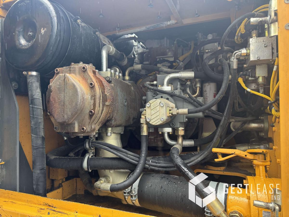 Pásové rýpadlo Liebherr R934B HDSL: obrázek 8