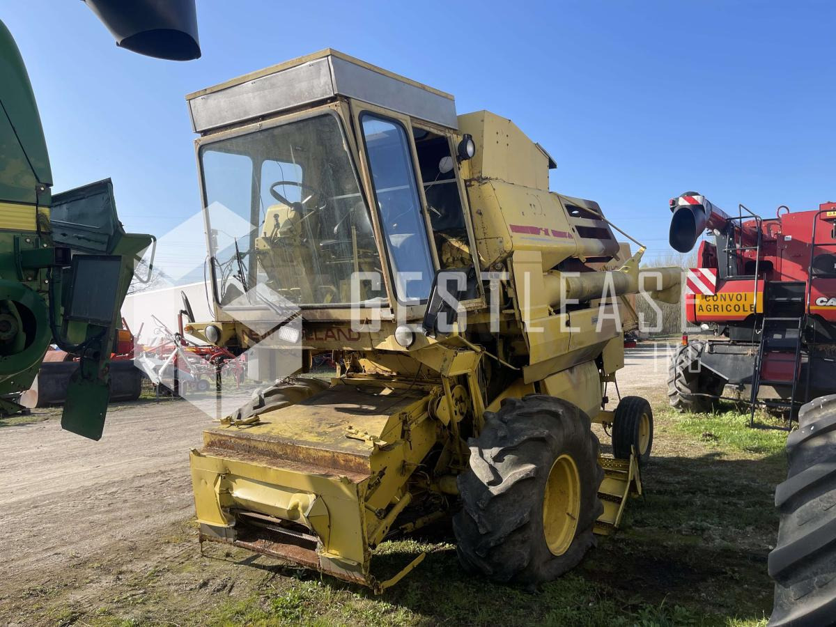 New Holland CLAYSON 1540 - Sklízecí mlátička: obrázek 4 New Holland CLAYSON 1540 - Sklízecí mlátička: obrázek 4