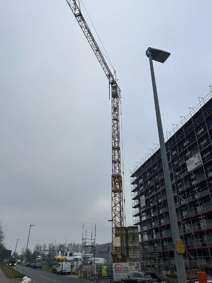 Liebherr 71k Baukran Turmdrehkran 71 K / Baujahr 2003 gebraucht - Věžový jeřáb: obrázek 2 Liebherr 71k Baukran Turmdrehkran 71 K / Baujahr 2003 gebraucht - Věžový jeřáb: obrázek 2