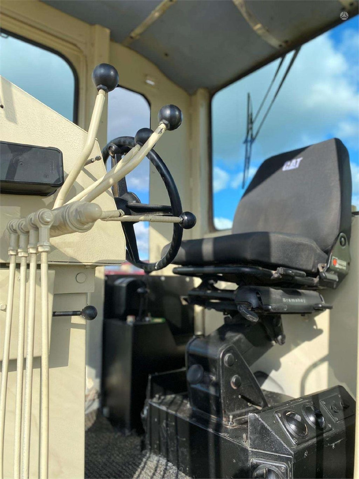 Grejdr CAT 140 H: obrázek 12