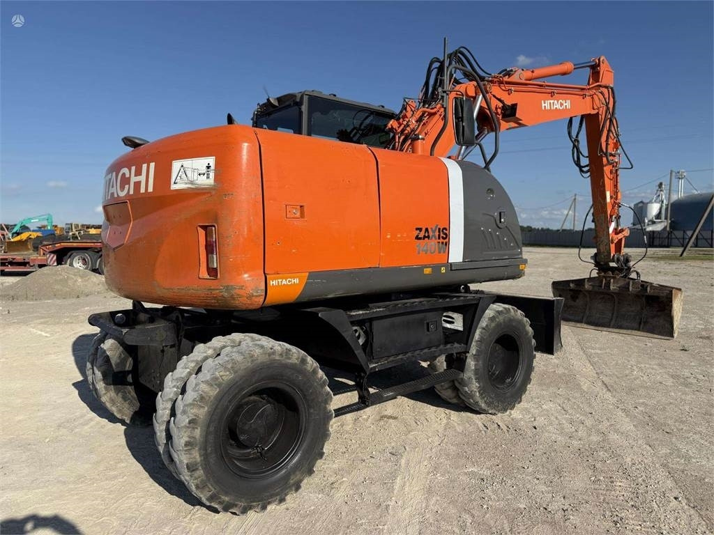 Hitachi ZX 140 W - Kolesové rýpadlo: obrázek 4 Hitachi ZX 140 W - Kolesové rýpadlo: obrázek 4