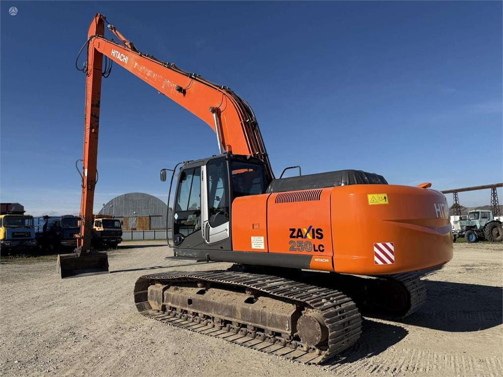 Hitachi ZX 250 LC-3 , 21 M , 800 mm - Pásové rýpadlo: obrázek 3 Hitachi ZX 250 LC-3 , 21 M , 800 mm - Pásové rýpadlo: obrázek 3
