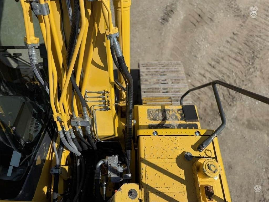 Pásové rýpadlo Komatsu PC 190 LC-8: obrázek 20