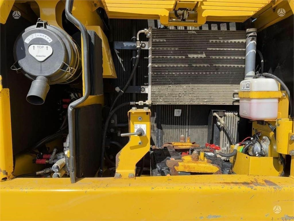 Pásové rýpadlo Komatsu PC 190 LC-8: obrázek 9