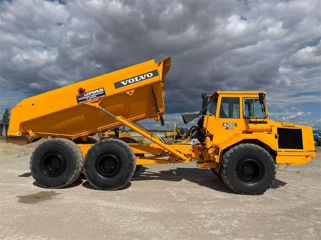 Volvo A25C - Kloubový sklápěč: obrázek 2 Volvo A25C - Kloubový sklápěč: obrázek 2