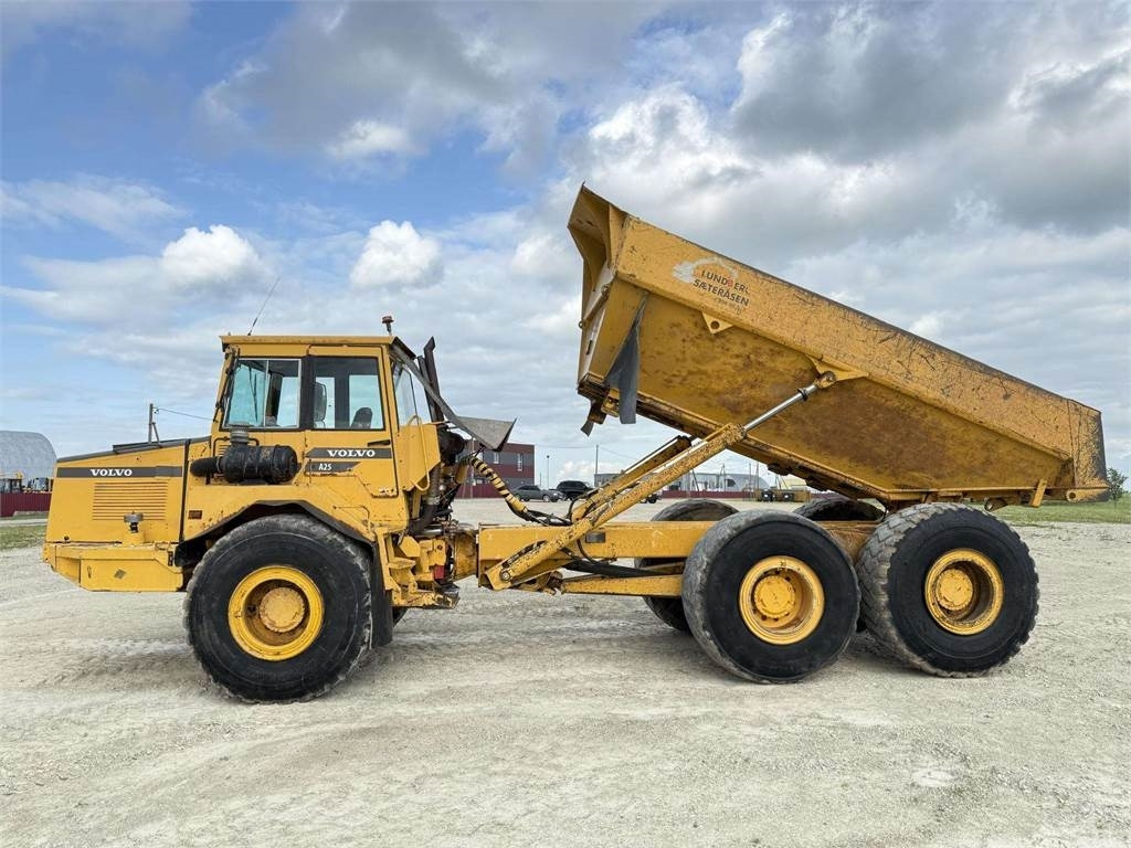 Volvo A25C - Kloubový sklápěč: obrázek 2 Volvo A25C - Kloubový sklápěč: obrázek 2