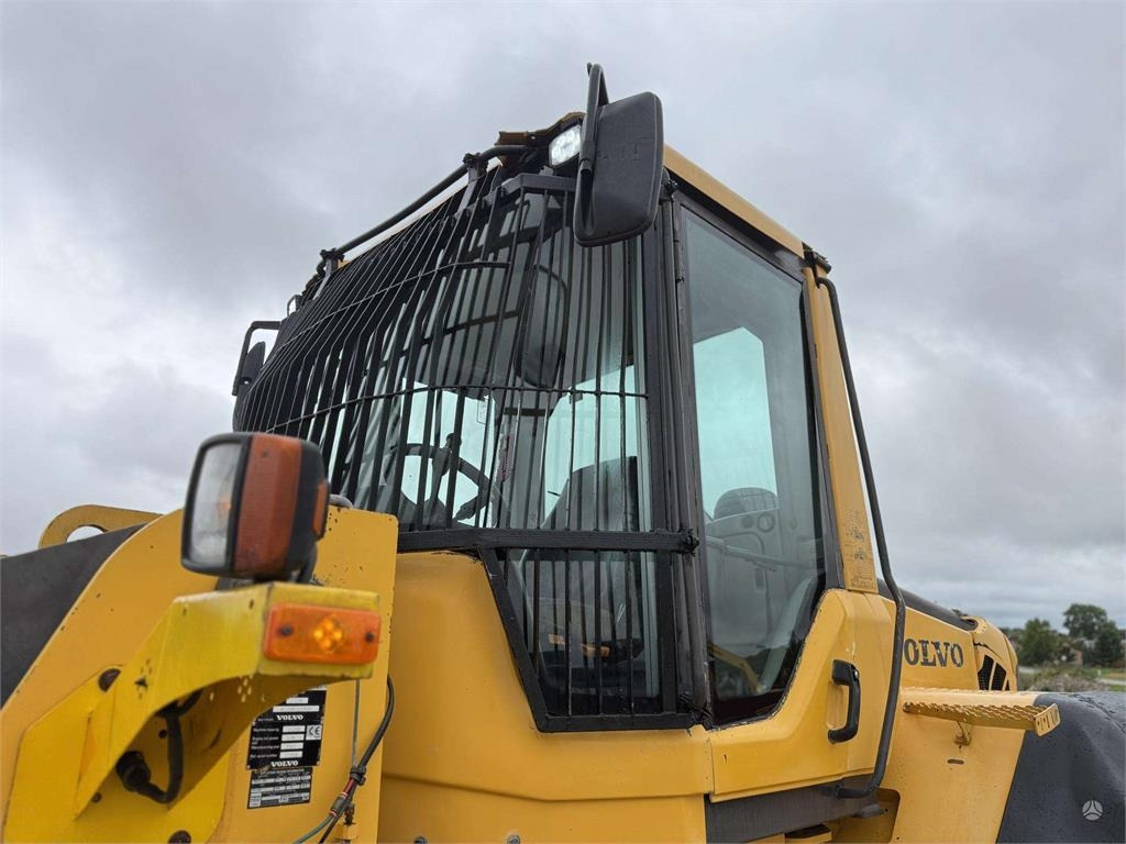 Kolový nakladač Volvo L 120 F , 4rd line , coupler: obrázek 19