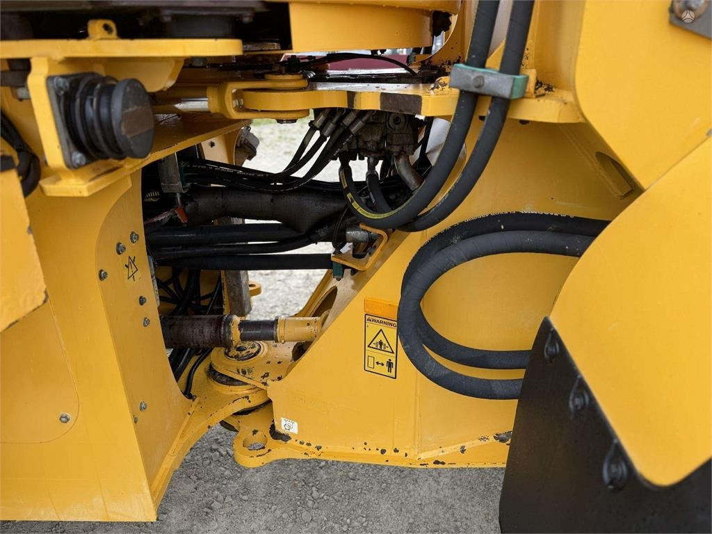 Kolový nakladač Volvo L 120 F , 4rd line , coupler: obrázek 12