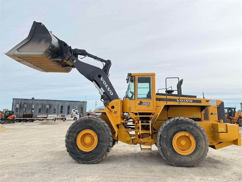 Volvo L 220 D, Quick hitch, Third l - Kolový nakladač: obrázek 4 Volvo L 220 D, Quick hitch, Third l - Kolový nakladač: obrázek 4