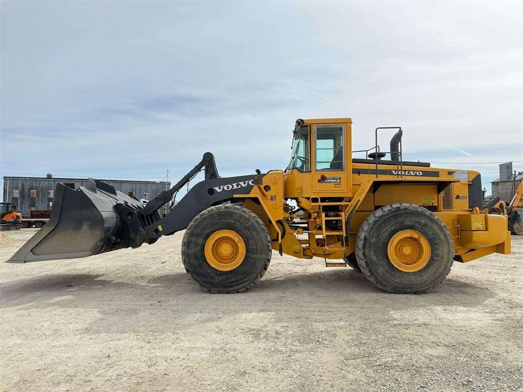 Volvo L 220 D, Quick hitch, Third l - Kolový nakladač: obrázek 3 Volvo L 220 D, Quick hitch, Third l - Kolový nakladač: obrázek 3